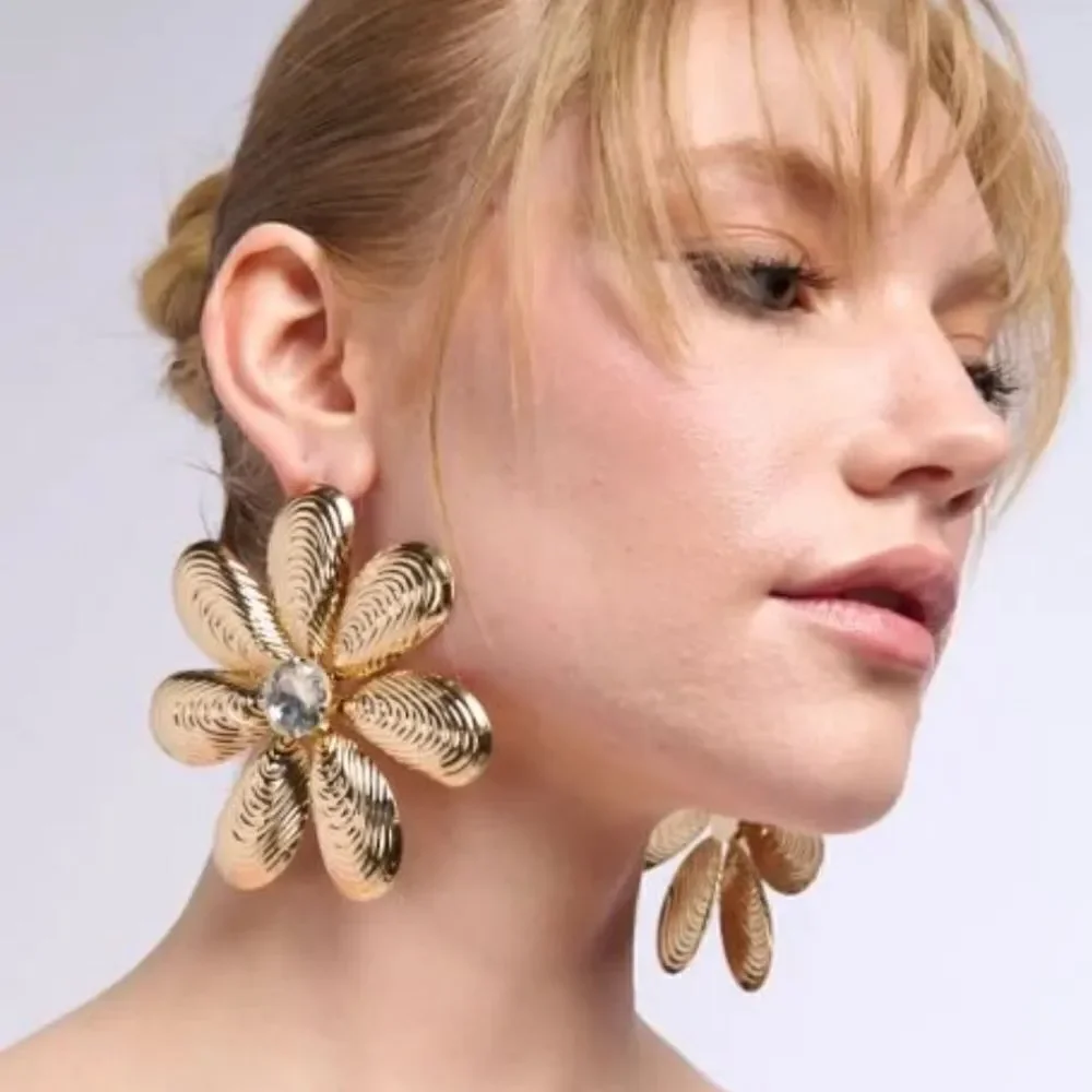 BohemianâflowerâearringsâA567 - Picture 1 of 3